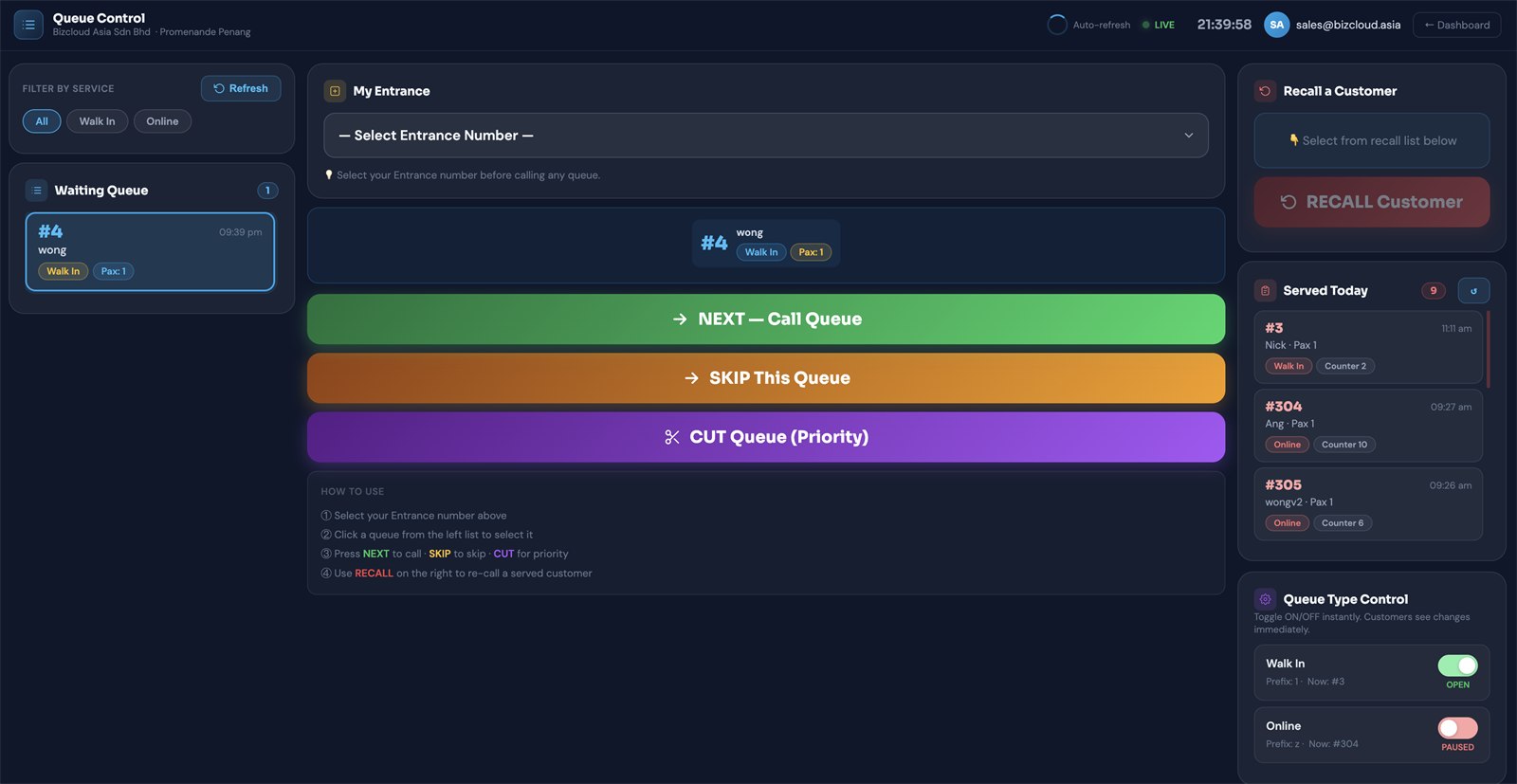 Online WhatsApp queue manager listing waiting customers ready to be called